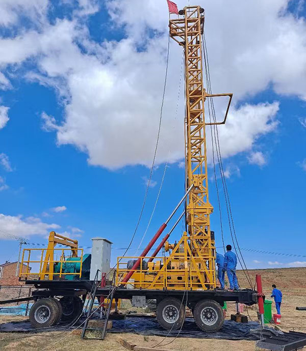 HXY-2000 Heavy-Duty Trailer-Mounted Drilling Rig