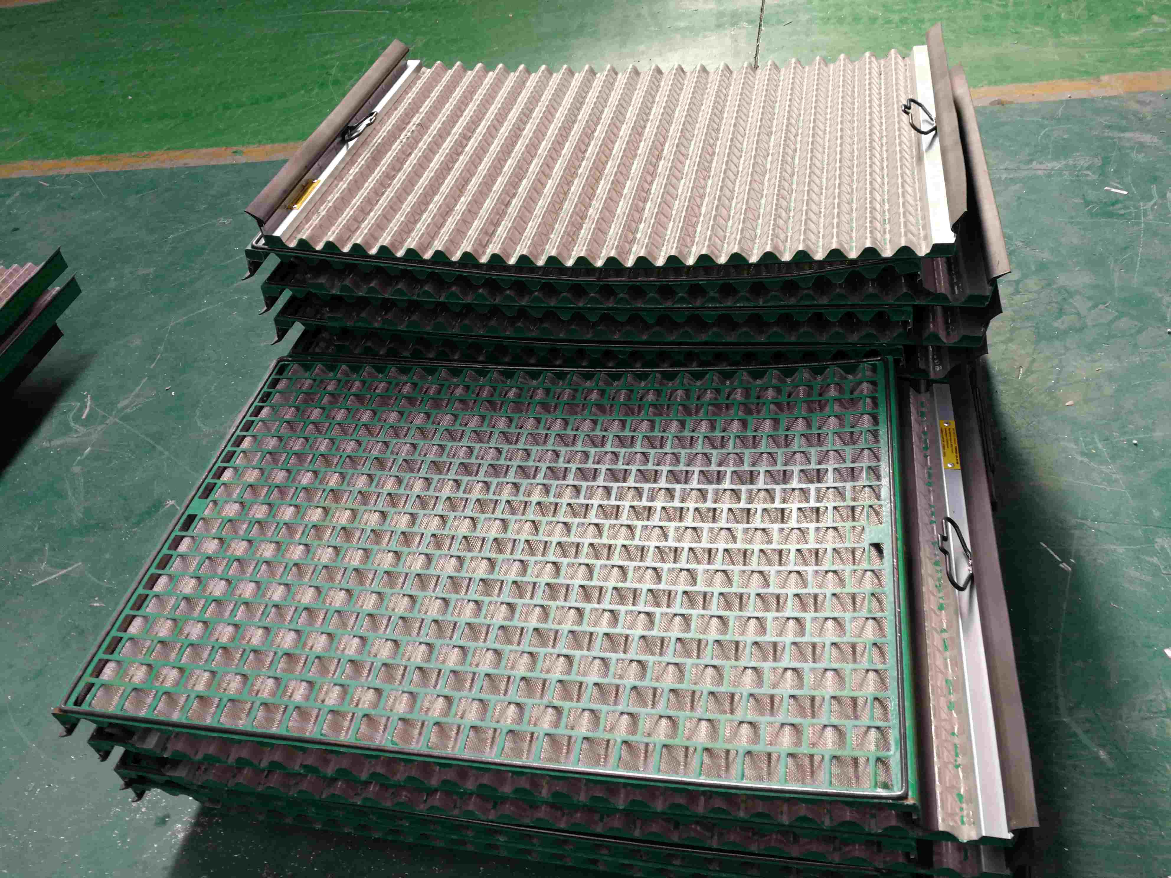 Corrugated Shaker Screen (Wave / Pyramid Shaker Screen) - Image 4