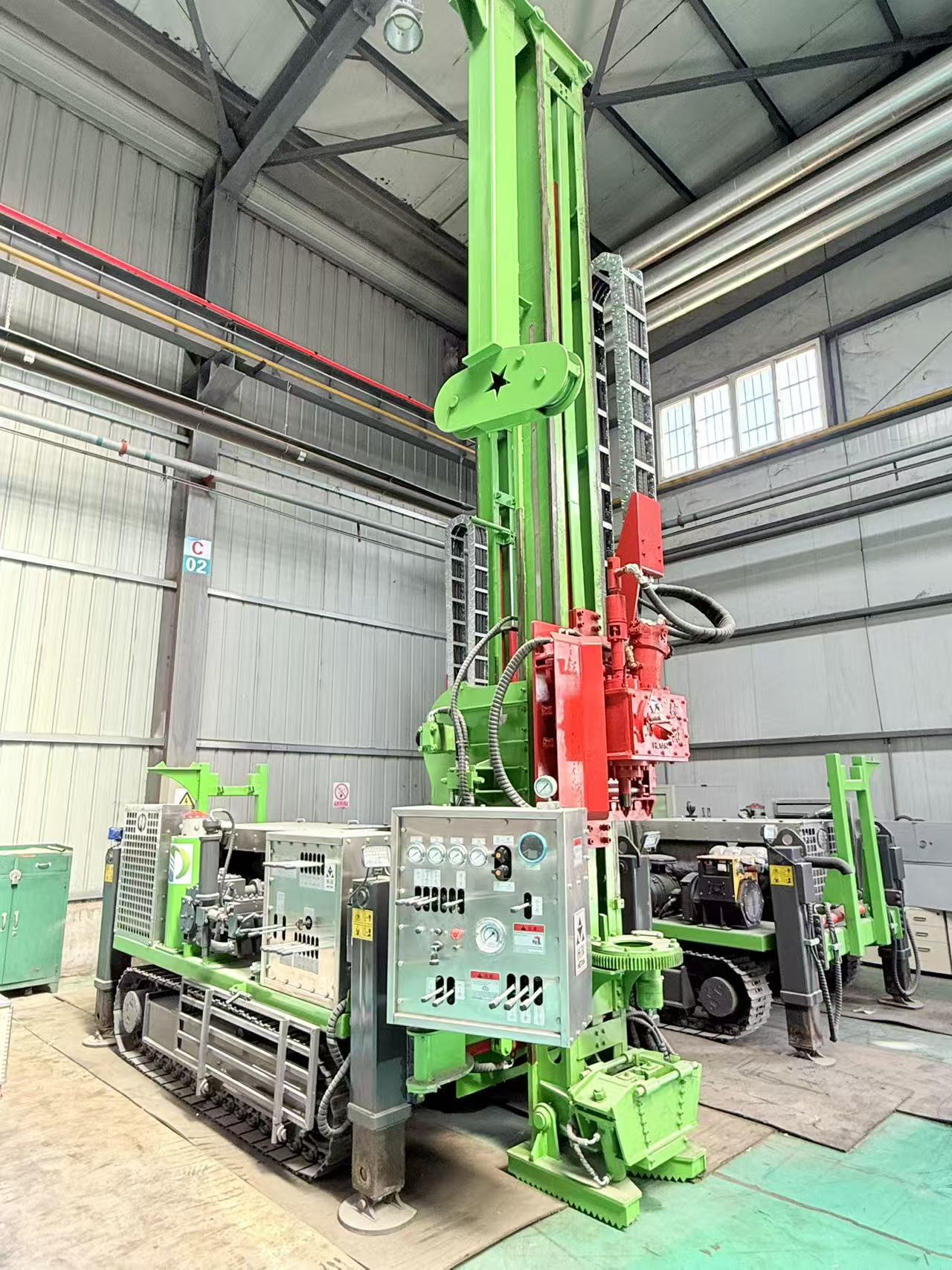 HDX-800 / HDX-1500 Crawler-Mounted Top-Drive Core Drilling Rig